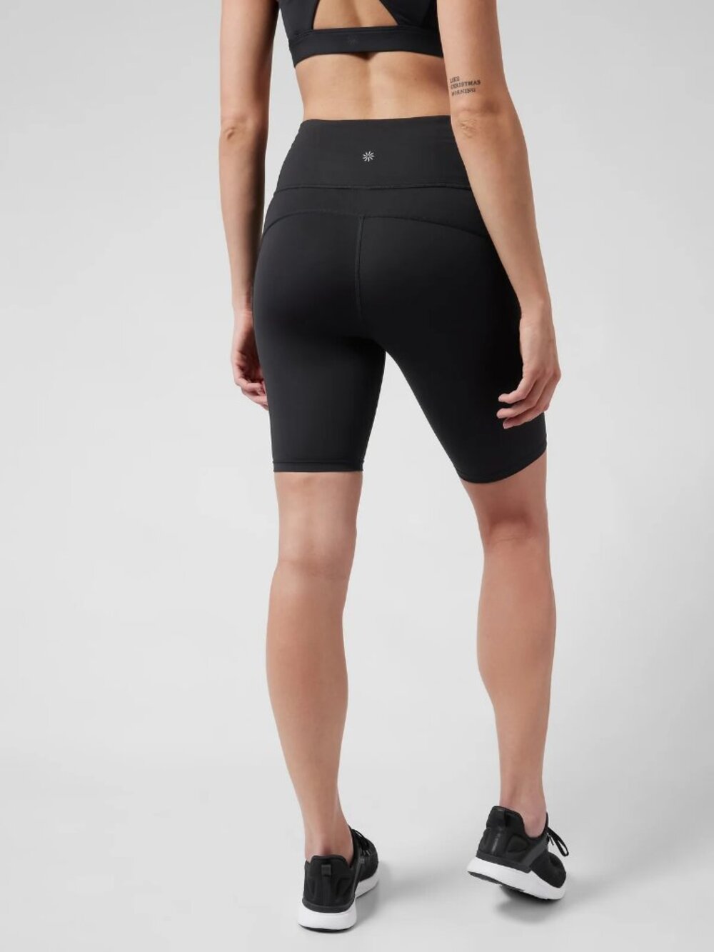 Athleta Ultimate Stash Pocket 9" bike shorts black high compression
